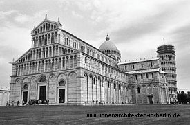 Romanik in Italien - Dom zu Pisa - Baptisterium und schiefer Turm