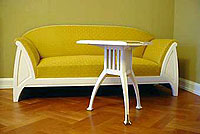 Jugendstil Möbel Sofa und Tisch